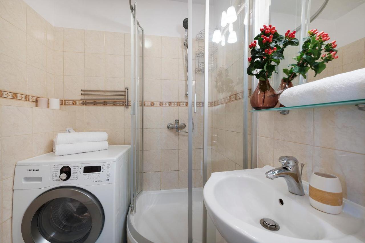 P&O Service Apartments Belwederska Warsaw Luaran gambar